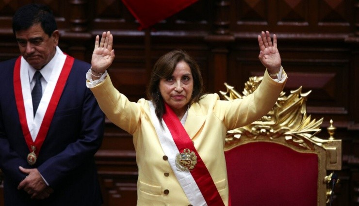 Peru'nun İlk Kadın Lideri Boluarte!