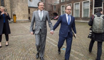 Hollanda Eşcinselleri Aşılayacak!