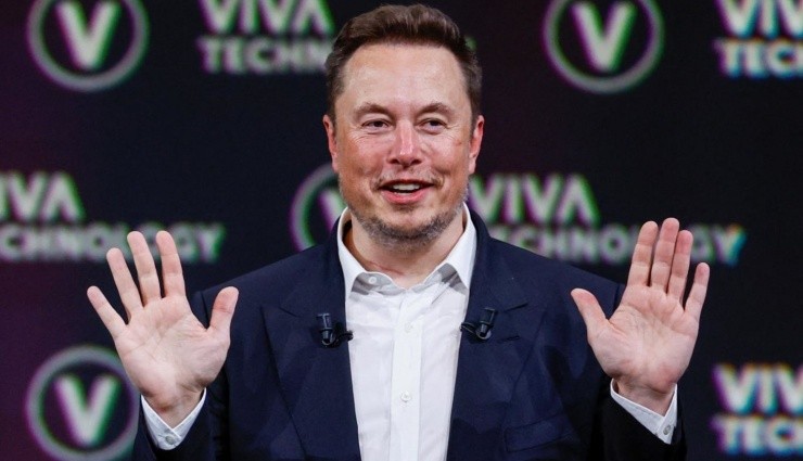 Grok, Elon Musk'la Dalga Geçti!