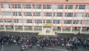 Deprem Bölgesinde Okullar Açıldı!