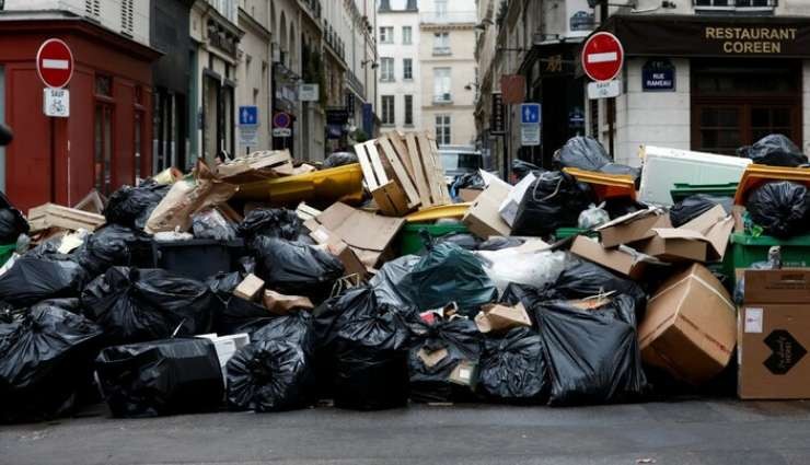 Paris Sokaklarında Çöp Yığınları Artıyor