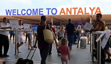 Antalya'ya 6 Ayda 5 Milyonu Aşkın Turist Geldi!