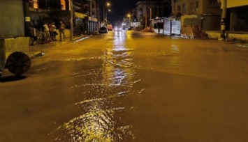 Menemen'de İki Mahalleyi Su Bastı!