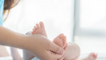 İzmir'de Hastaneden 3 Günlük Bebeği Kaçırdı!