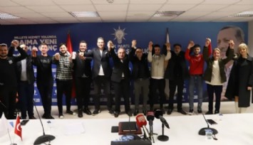 İYİ Parti'den İstifa Eden 11 Kişi AK Parti'ye Katıldı!