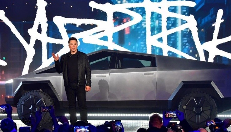 Elon Musk'ın Başı Belada!