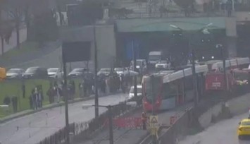 Topkapı'da Bir Kişiye Tramvay Çarptı!