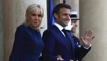 Macron, Eşinin Erkek Doğduğu İddialarına Öfkeli!