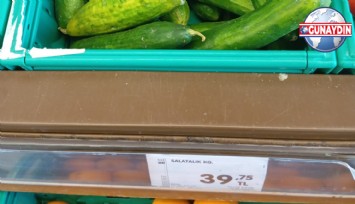 ÖZEL: ŞOK Marketten 40 Liraya Çürük Salatalık!