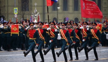 Rusya'da 9 Mayıs Zafer Günü Törenlerle Kutlanıyor!